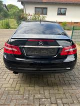Mercedes-Benz E 250 Coupé E 250 CGI BlueEFFICIENCY AVANTG.... - Mercedes-Benz E 250: Coupe, Cgi