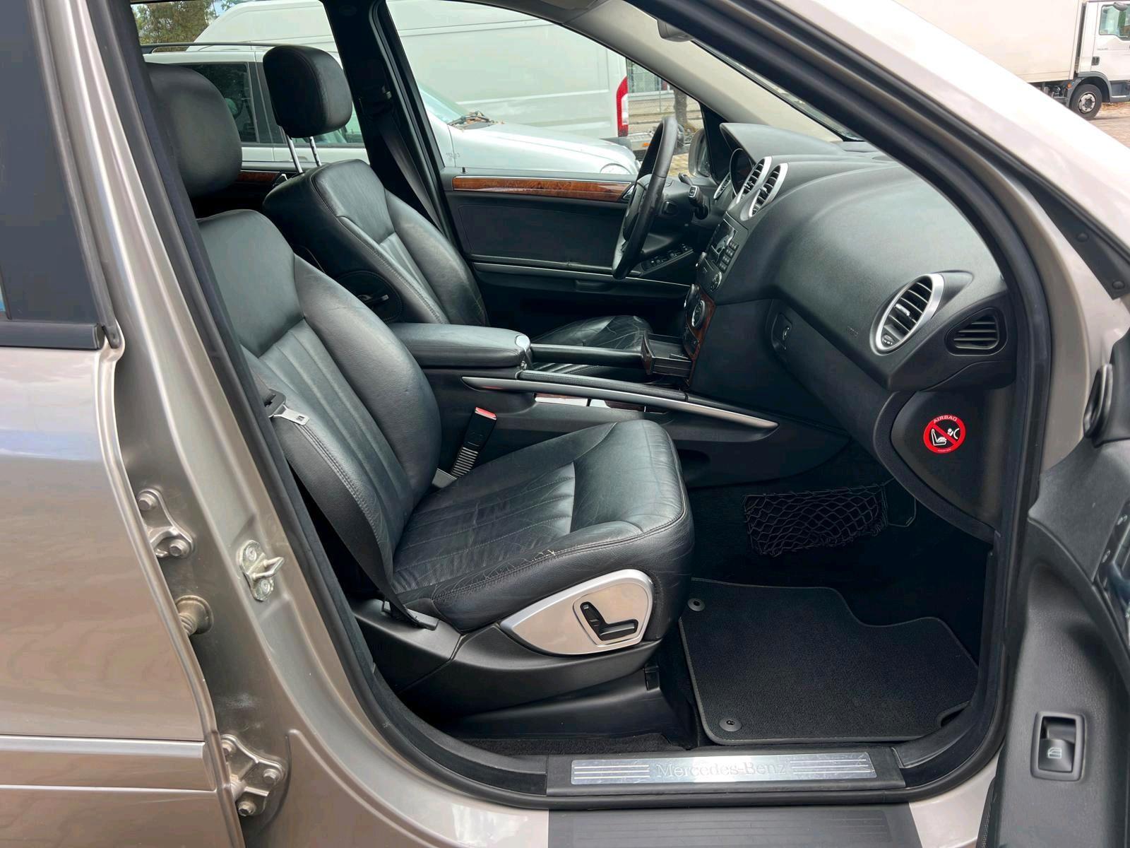 Mercedes-Benz ML280 2005 — photo 14