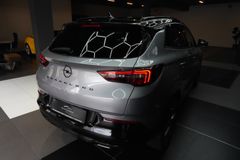 OPEL Grandland GS Line 1.6 T Hybrid 4x4*ACC*360*NAVI OPEL Grandland GS Line 1.6 T Hybrid 4x4*ACC*360*NAVI