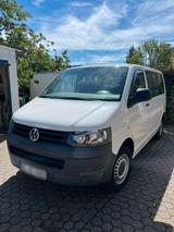 Volkswagen VW T5 Bulli Kombi - VW T5 Kombi von privat