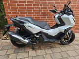 Honda ADV 350 in matt weiß - HONDA 350