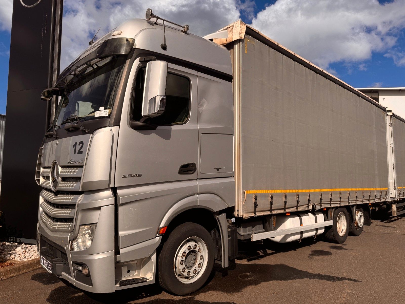 Fahrzeugabbildung Mercedes-Benz Actros 2545LnR 6x2 Retarder BigSpace PPC