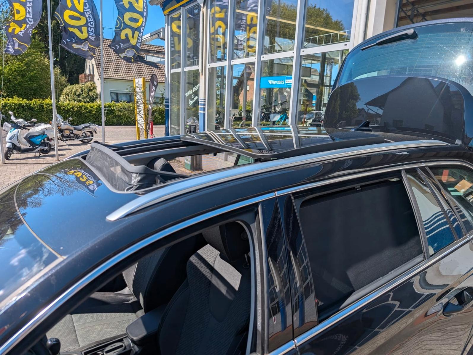 Skoda Octavia Combi 2.0 TDI Panorama Nahezu Topausst.