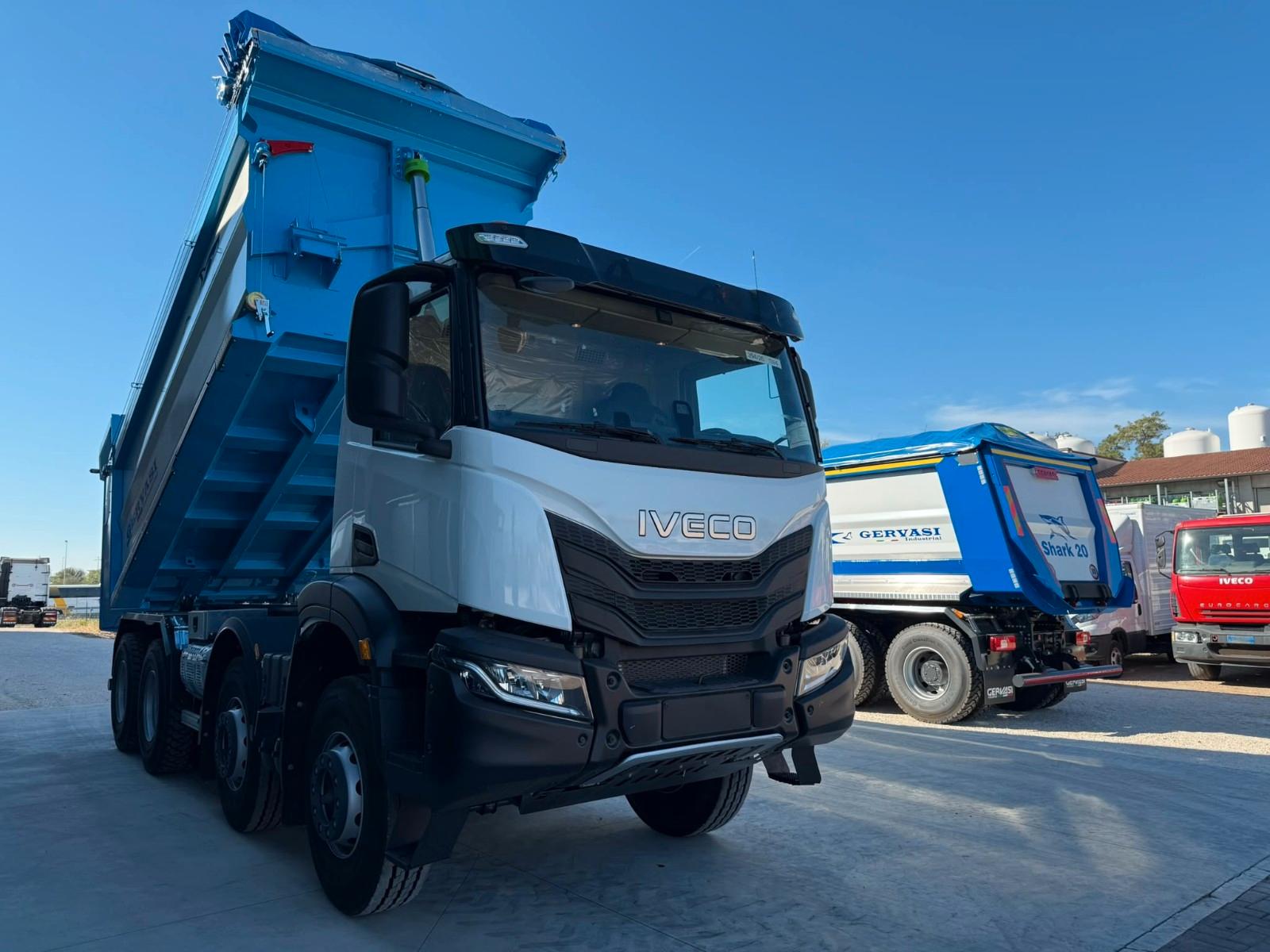 Iveco T-Way 410T54 8x4 Kipper 20cbm Euro6