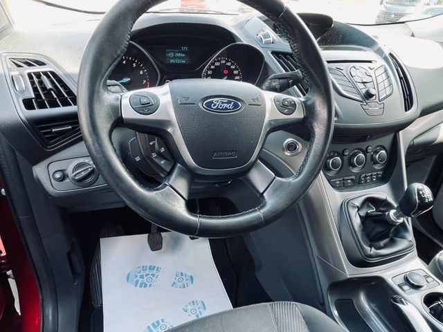 Ford KUGA* AHK*SCHECKHEFT*BEHEIZ.FRONT* SOMMERWINTER