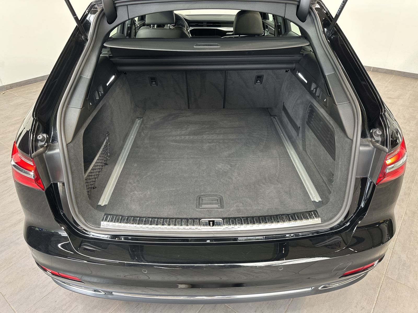 Fahrzeugabbildung Audi A6 Avant 45 TDI Qu S-Line NAV+LED+ACC+19ZOLL+VC