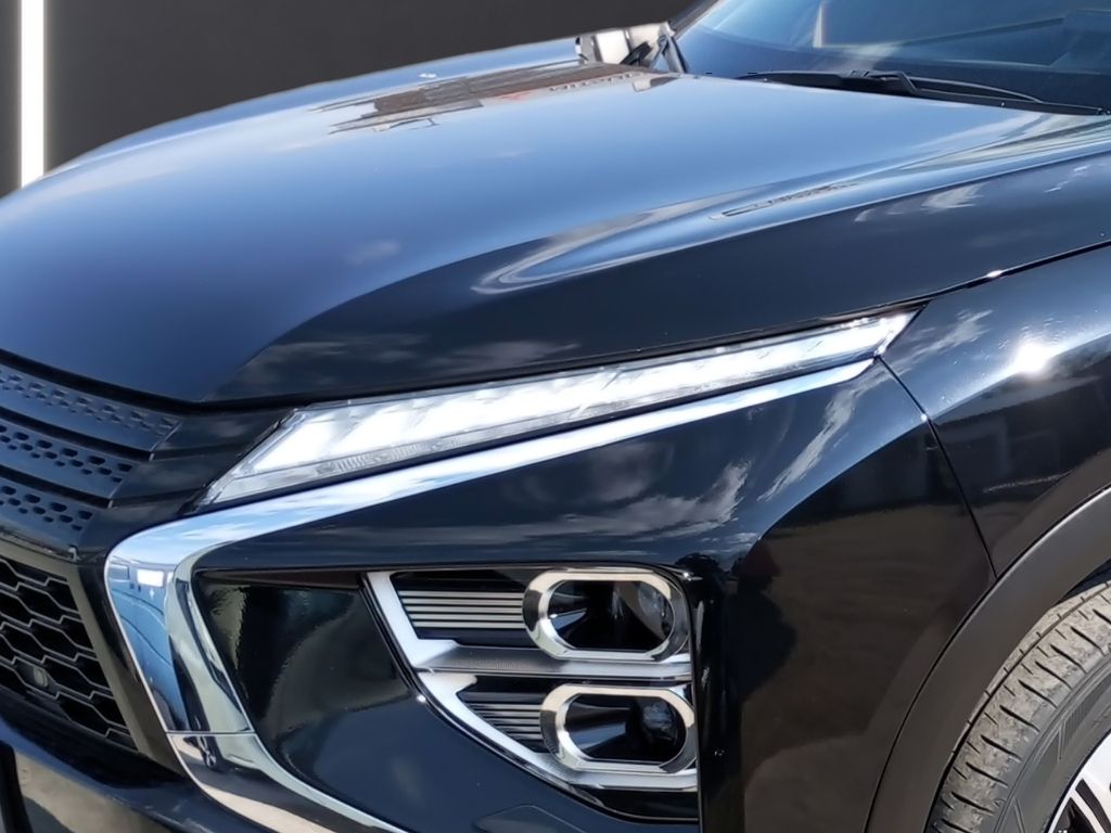 Fahrzeugabbildung Mitsubishi Eclipse Cross Plug-in Hybrid PLUS 2.4 4WD AHK WR