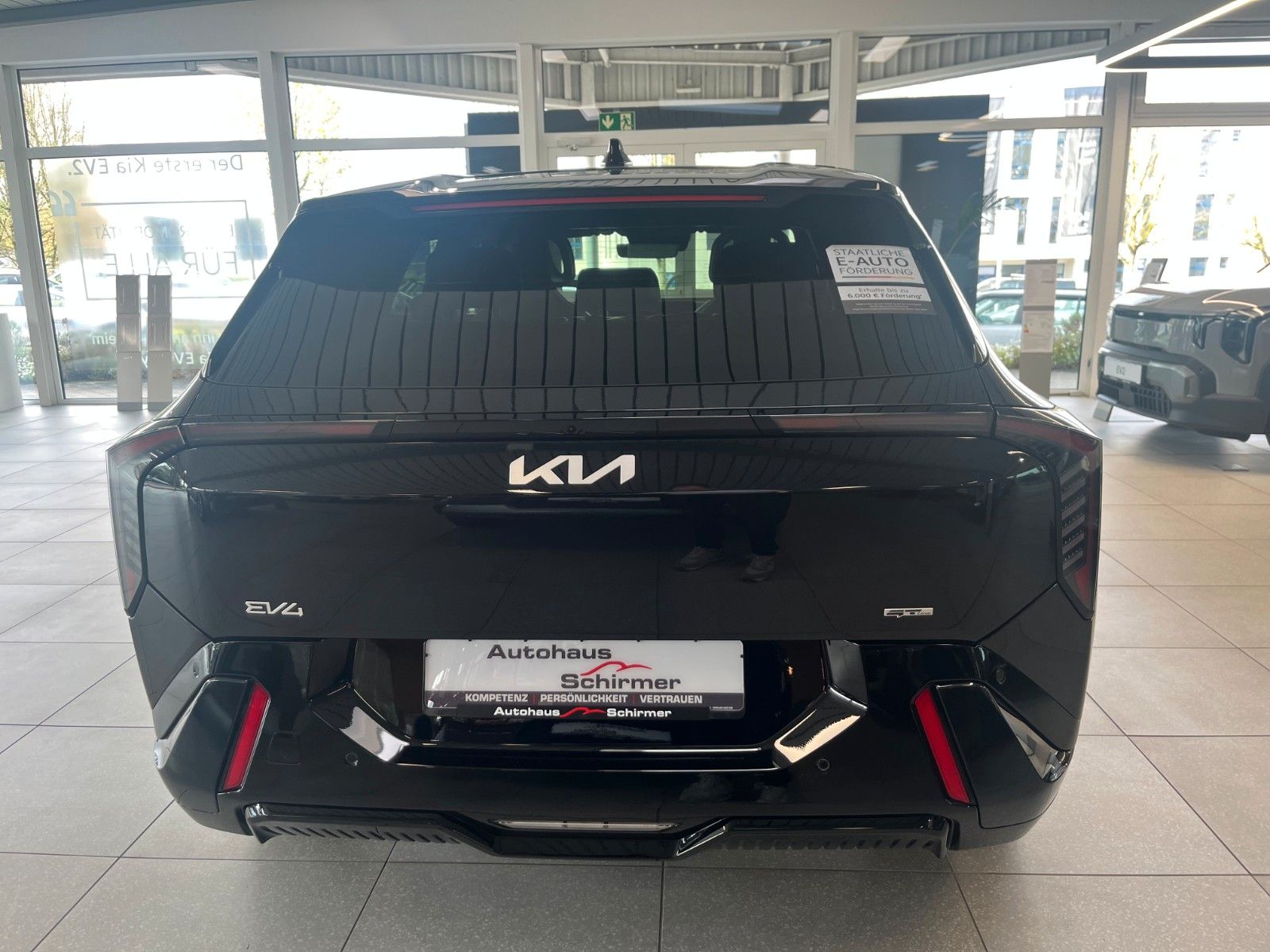 Fahrzeugabbildung Kia EV4 81 FWD GTL DWP COM
