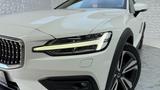 Volvo V60 Cross Country Pro AWD+STANDH+PANO+H&K+ - Volvo: C 60
