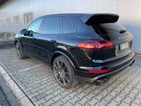 Porsche Cayenne Diesel Pl.Ed. LED Sitzlüft Approved AHK - Porsche Cayenne Gebrauchtwagen in Duisburg