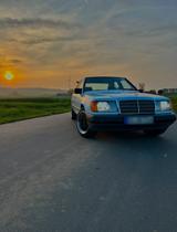 Mercedes-Benz Mercedes Benz w124 200E - Mercedes-Benz W124 aus dem Jahr 1989