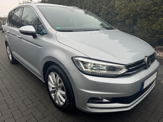 Volkswagen Touran HIGHLINE PANORAMA VOLL LED 7-SITZER