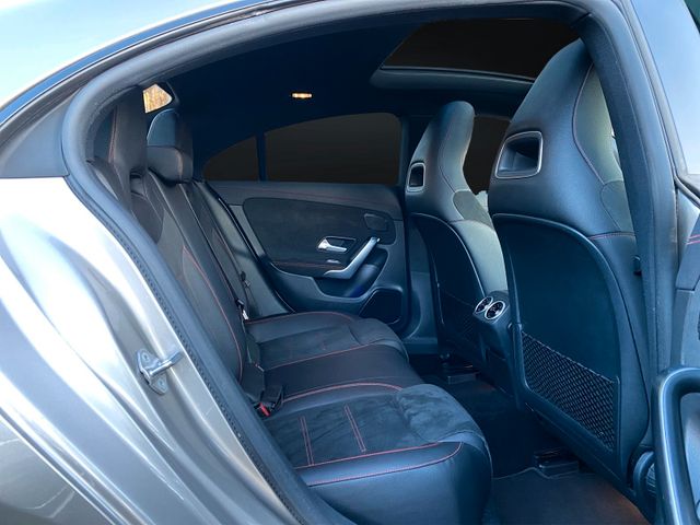 Mercedes-Benz CLA 220