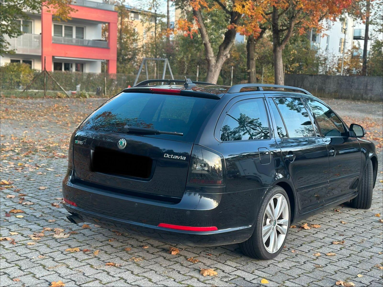 Skoda Octavia 2012 — engine 200 HP (147kW)