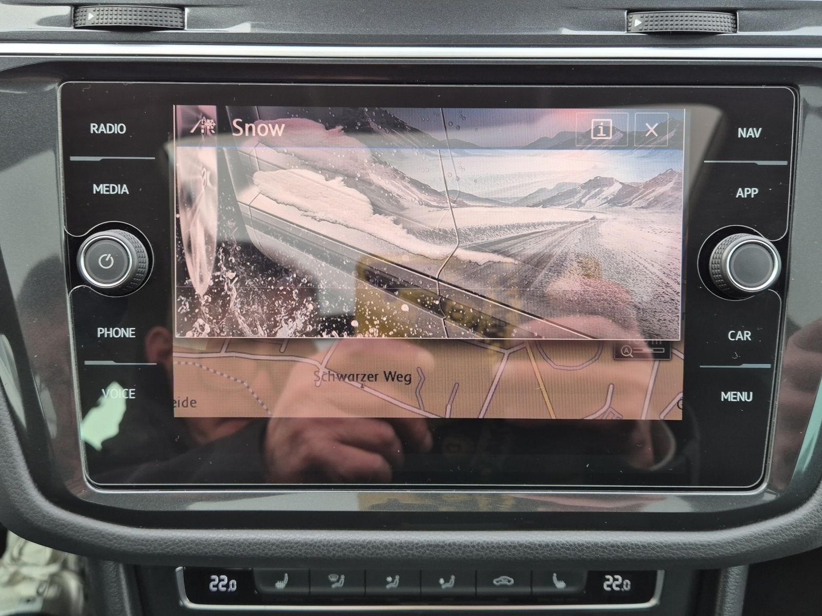 Fahrzeugabbildung Volkswagen Tiguan TDI Highline DSG 4M R-Line Standhzg. LED