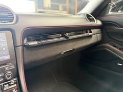 PORSCHE 718 Boxster/GTS 4.0/APPROV/GTS PAKET/BOSE/SP.CHR PORSCHE 718 Boxster/GTS 4.0/APPROV/GTS PAKET/BOSE/SP.CHR