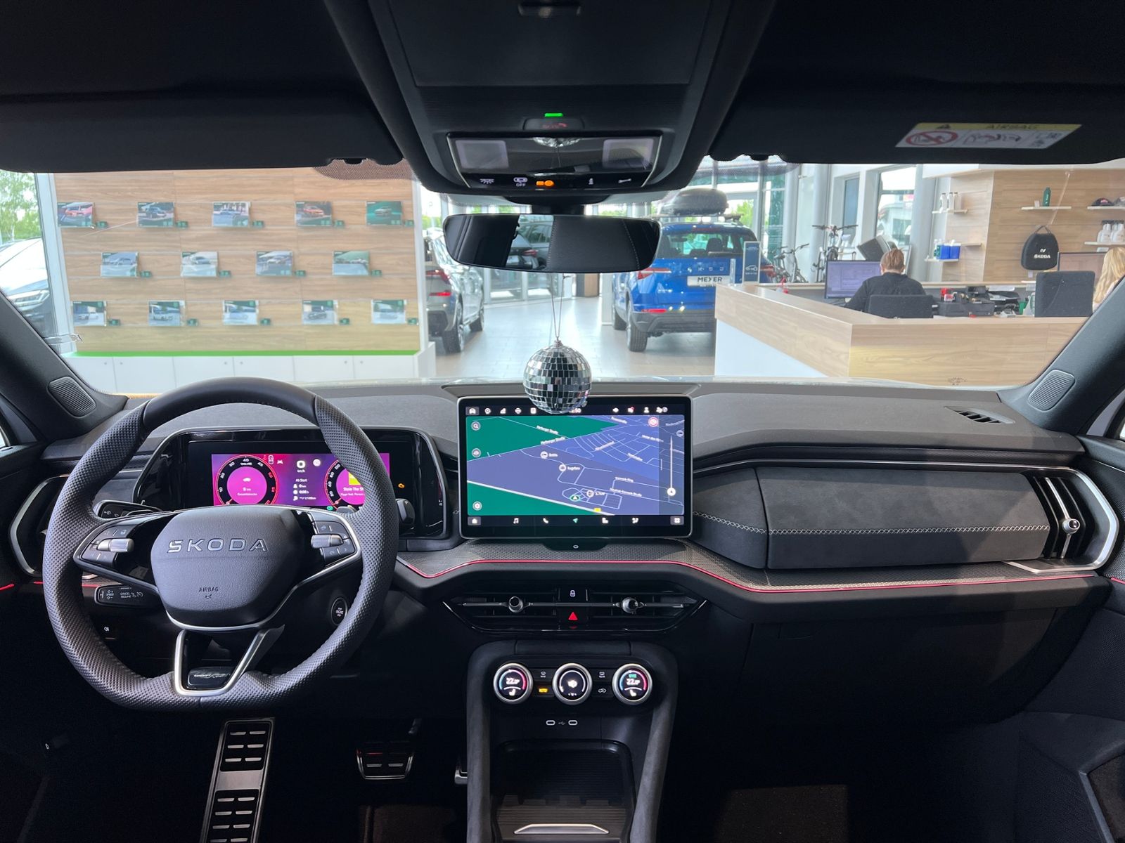 Fahrzeugabbildung SKODA Kodiaq Sportline 2.0 TDI DSG *LED,Navi,ACC,Rückf