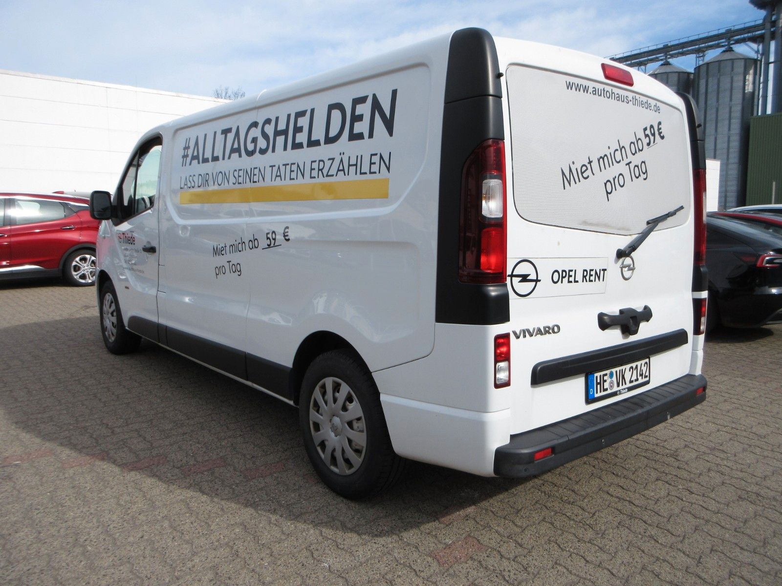 Fahrzeugabbildung Opel Vivaro Kasten L2H1  LED/PDC/TEMPOMAT