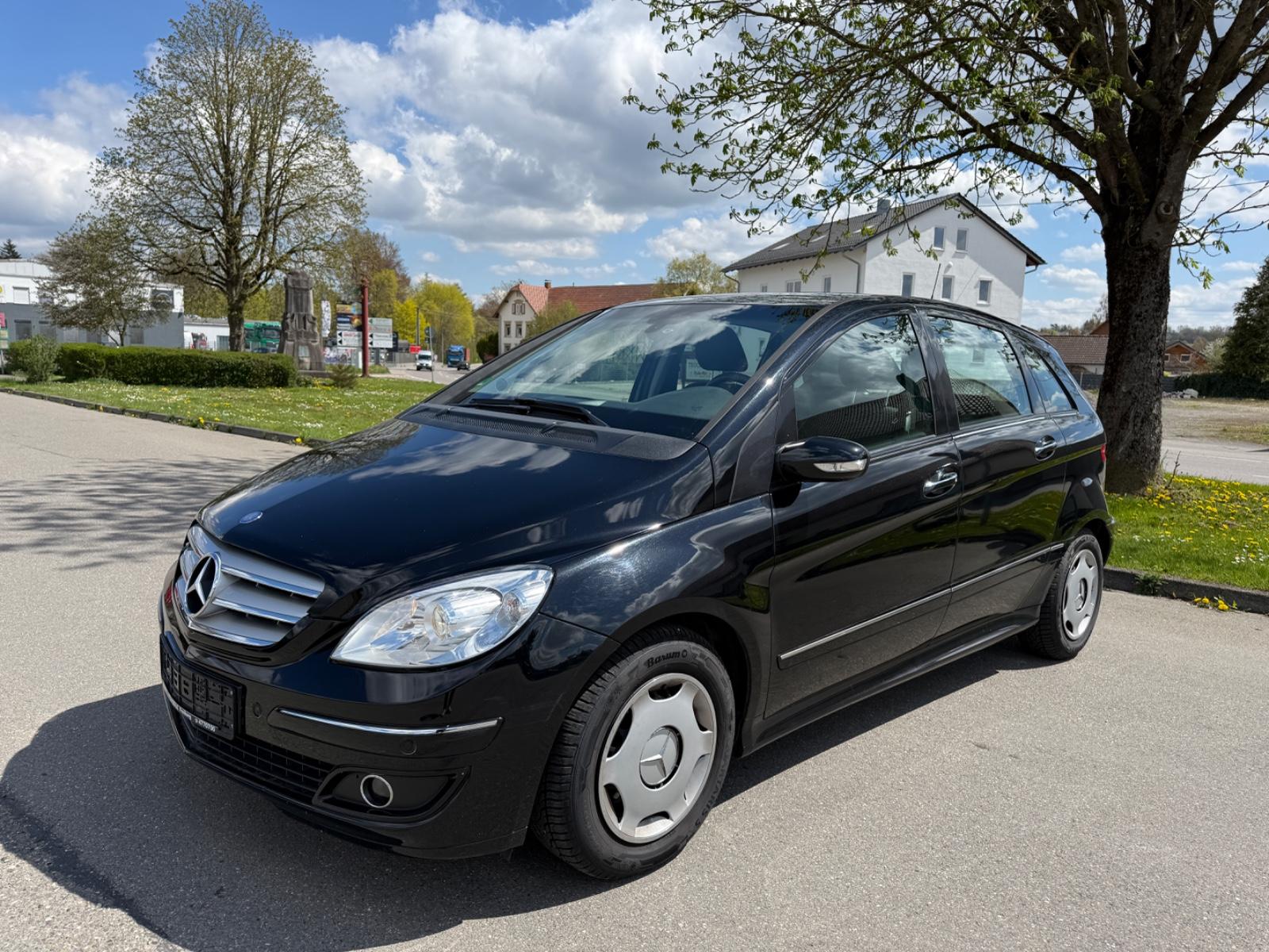 Mercedes-Benz B 170 SHZ Automatik PDC Teilleder