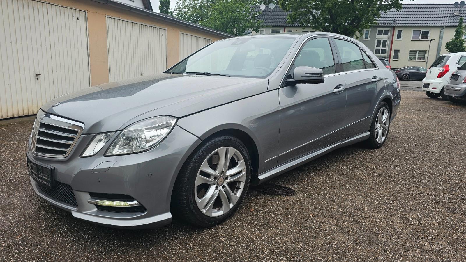 Mercedes-Benz E 300 E Limousine E 300 BlueTec Hybrid