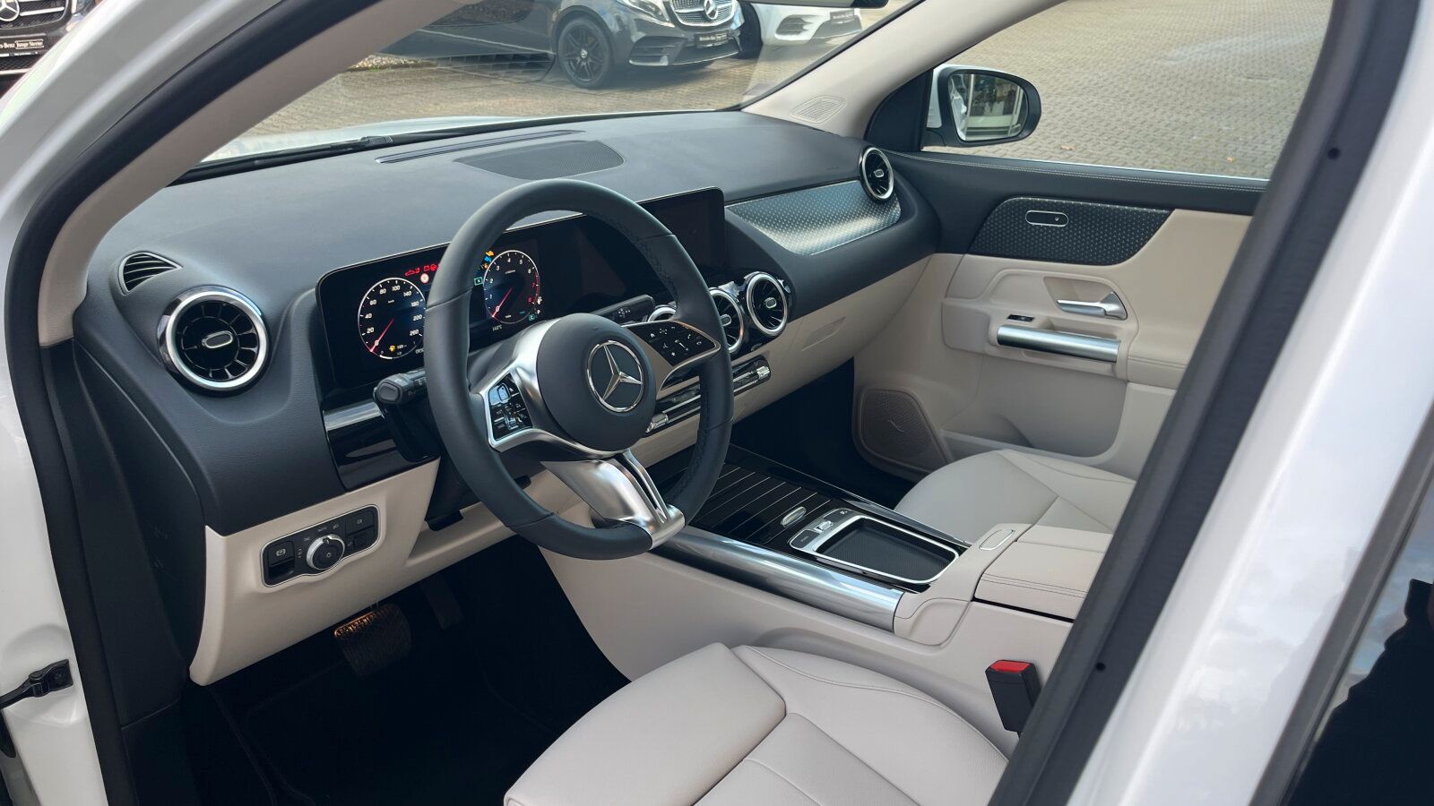 Mercedes-Benz GLA 180 +Progressive-Advanced+AHK+Distro+Kamera+ foto 9