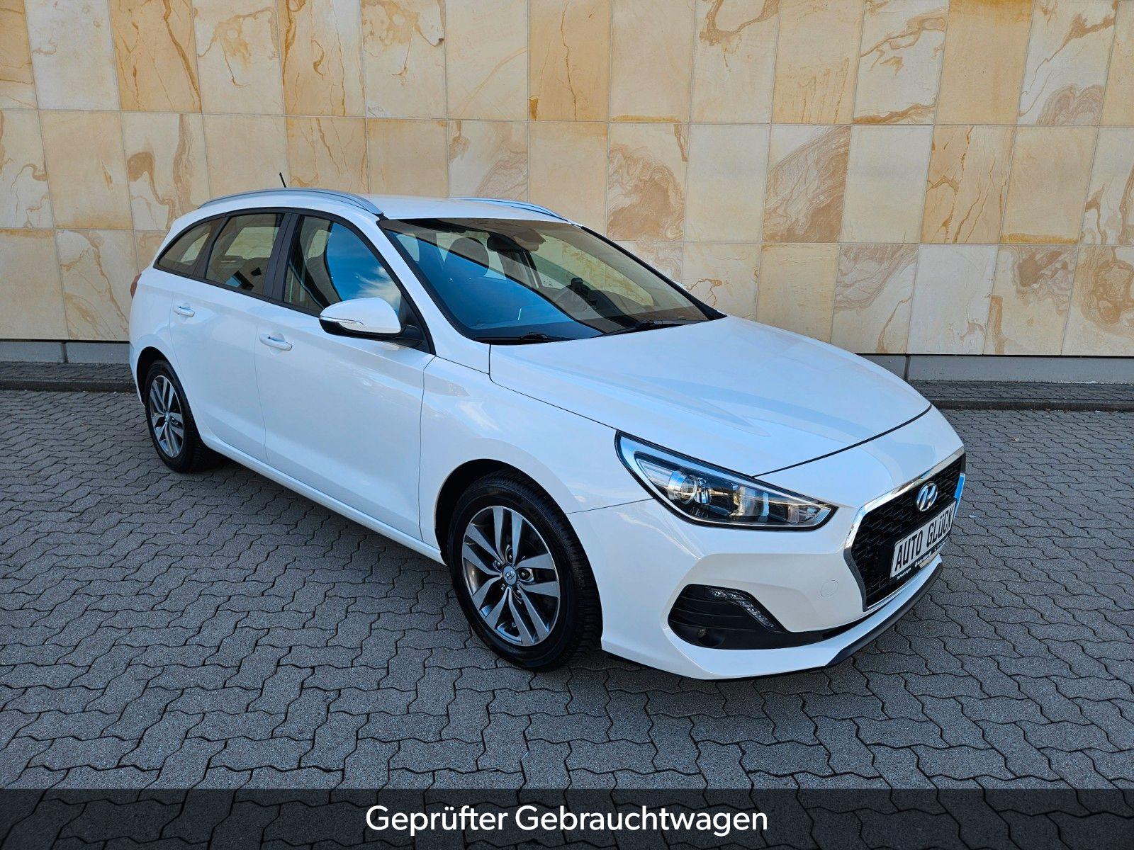 Hyundai i30 cw Trend *SHZ*PDC*ALLWETTER*ALU*AHK*