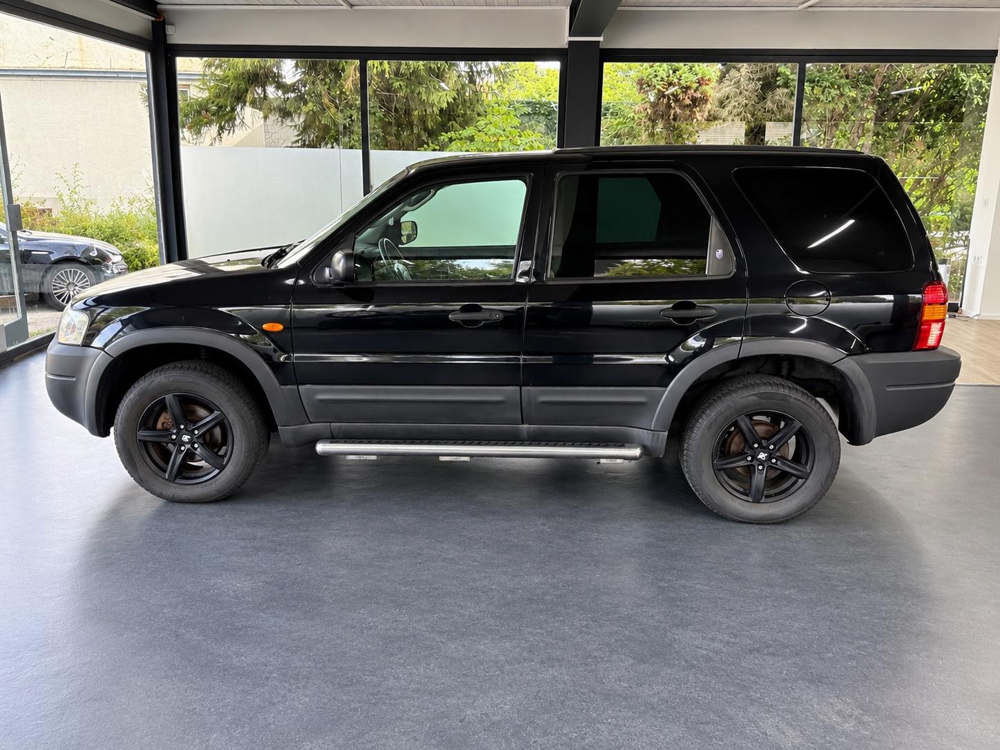 Ford Maverick 2004 — photo 5