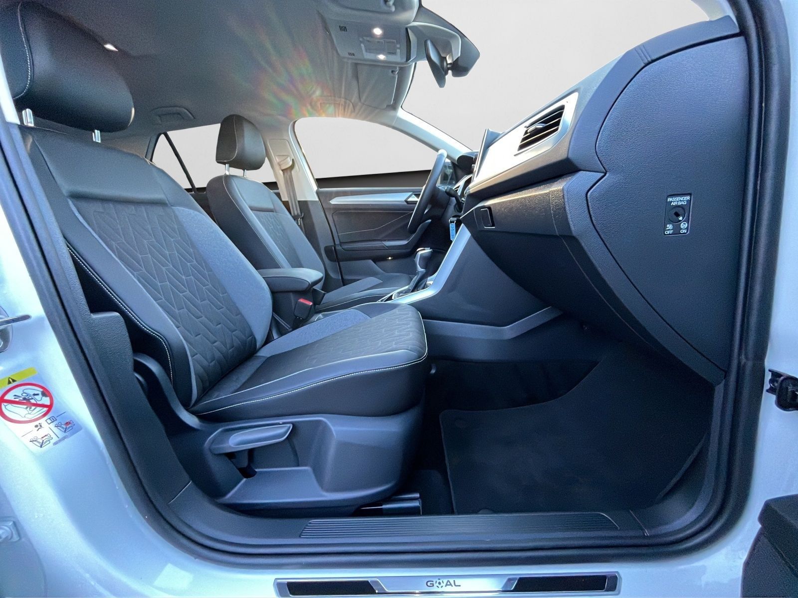 Volkswagen T-Roc - Bild 5