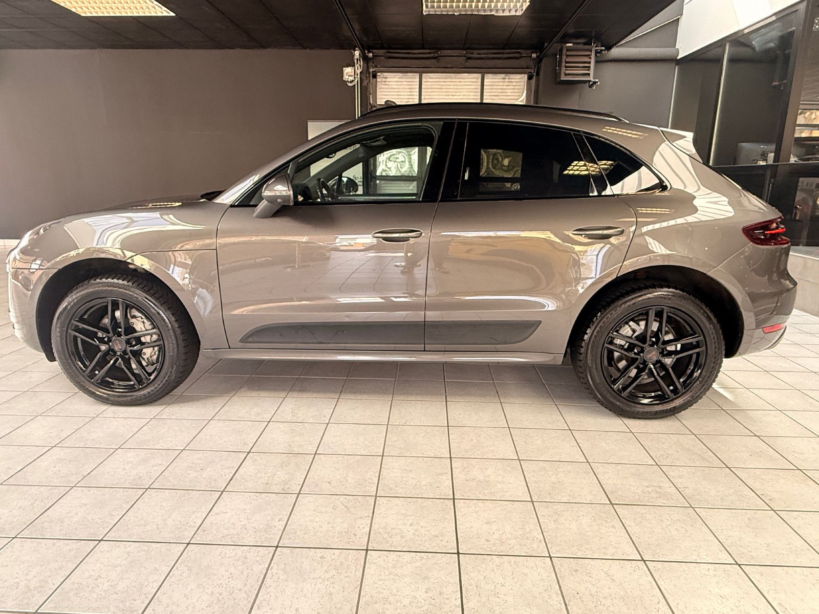 Fahrzeugabbildung Porsche Macan S Diesel/PANO/360°/MEMORY/SOUND/SHZ