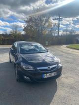 Opel Astra J 1,6 Automatik  TOP Zustand  - Opel Astra aus 2010: 1.6