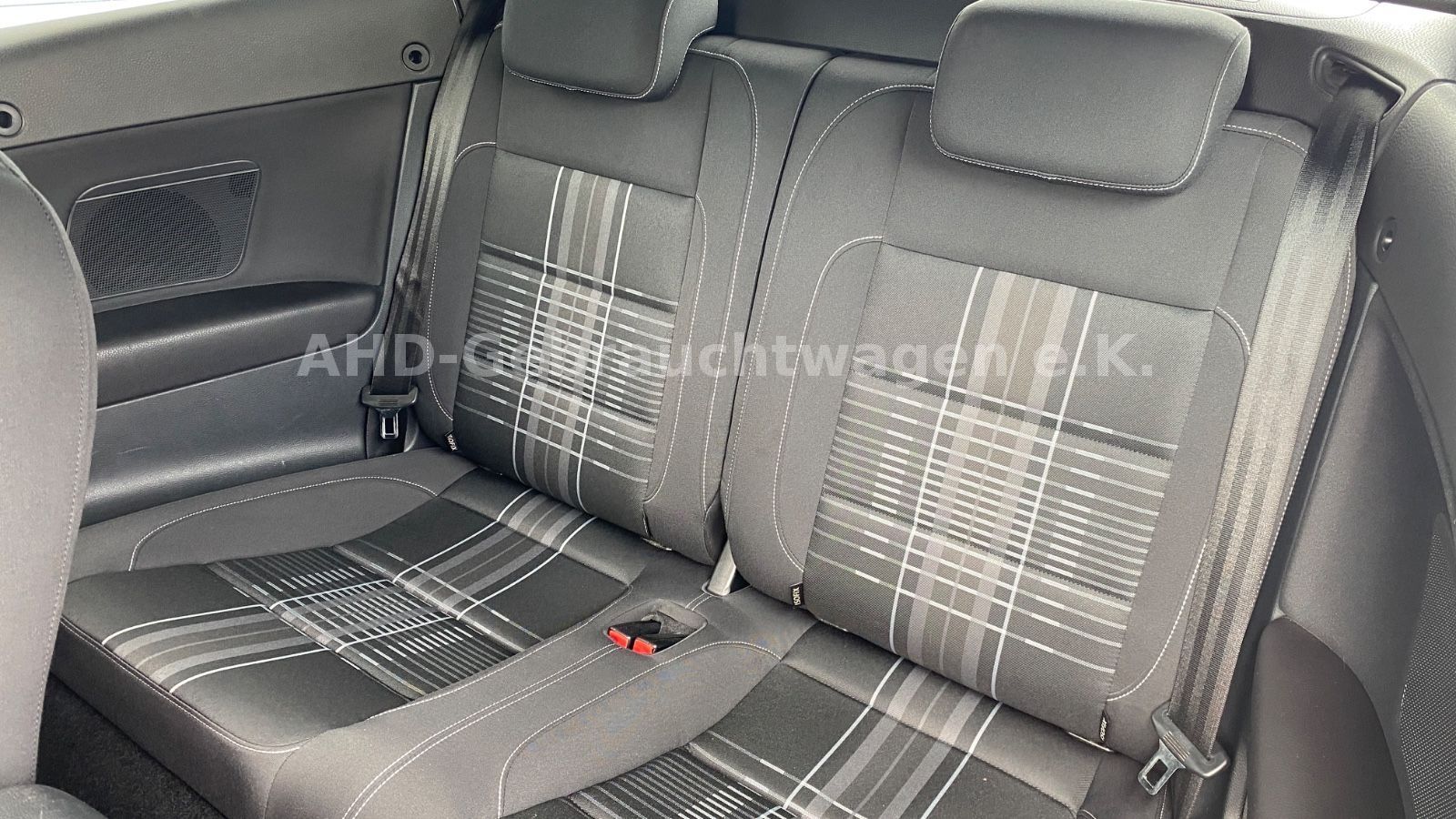 Fahrzeugabbildung Volkswagen Golf VI Cabriolet Lounge