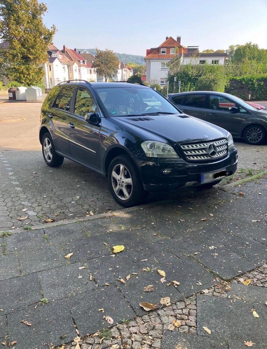 Mercedes-Benz ML280 2007 — rear view