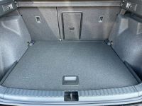 Cupra Ateca 1.5 TSI DSG SHZ NAV PANO AHK KAM 19" 5JGAR bei Autohaus Landmann & Maier OHG