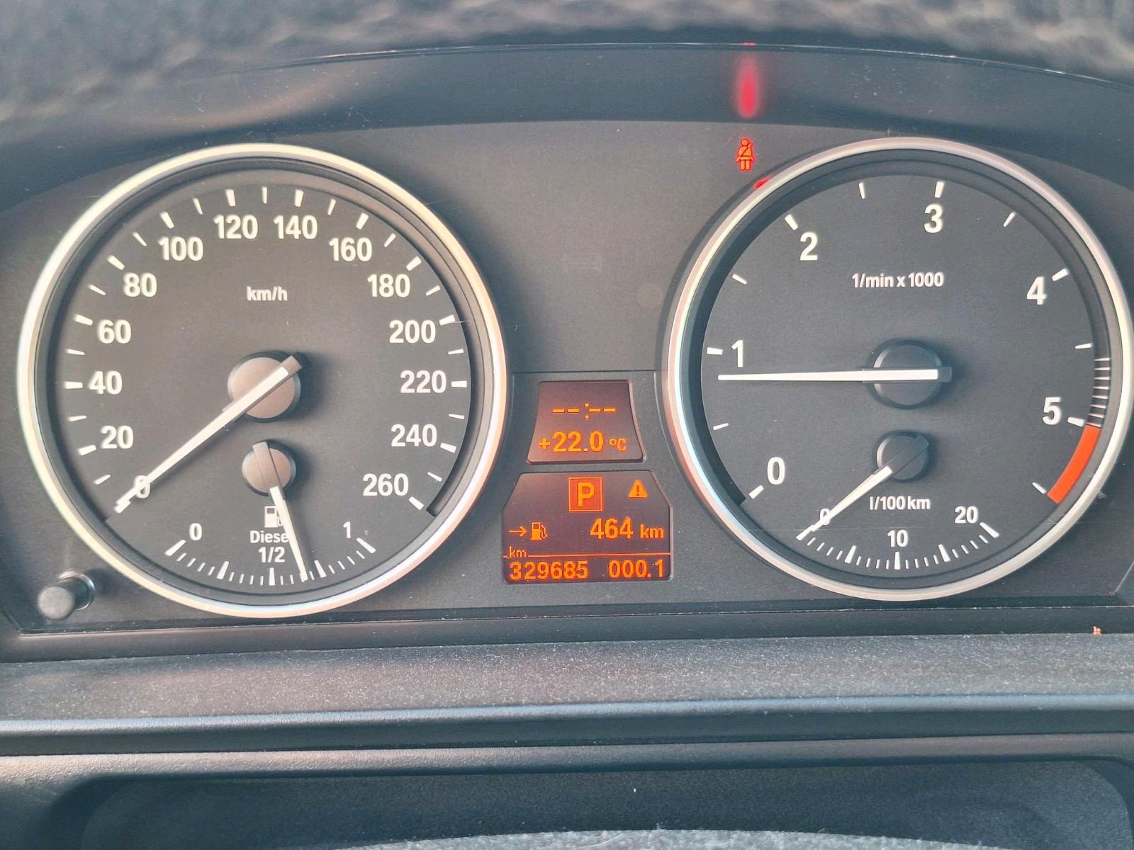 BMW 520 2010 — photo 8