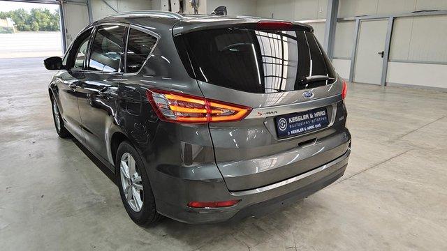 Ford S-MAX Hybrid Titanium 7-Sitzer · LED · Winterrei