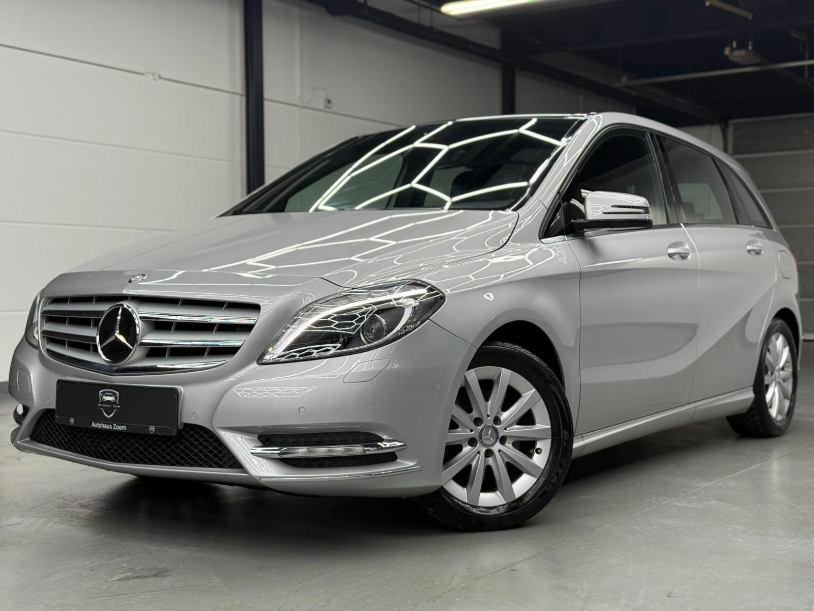 Mercedes-Benz B 200 AUTOMATIK*1.HAND*KAMERA*PANO*MB GARANTIE