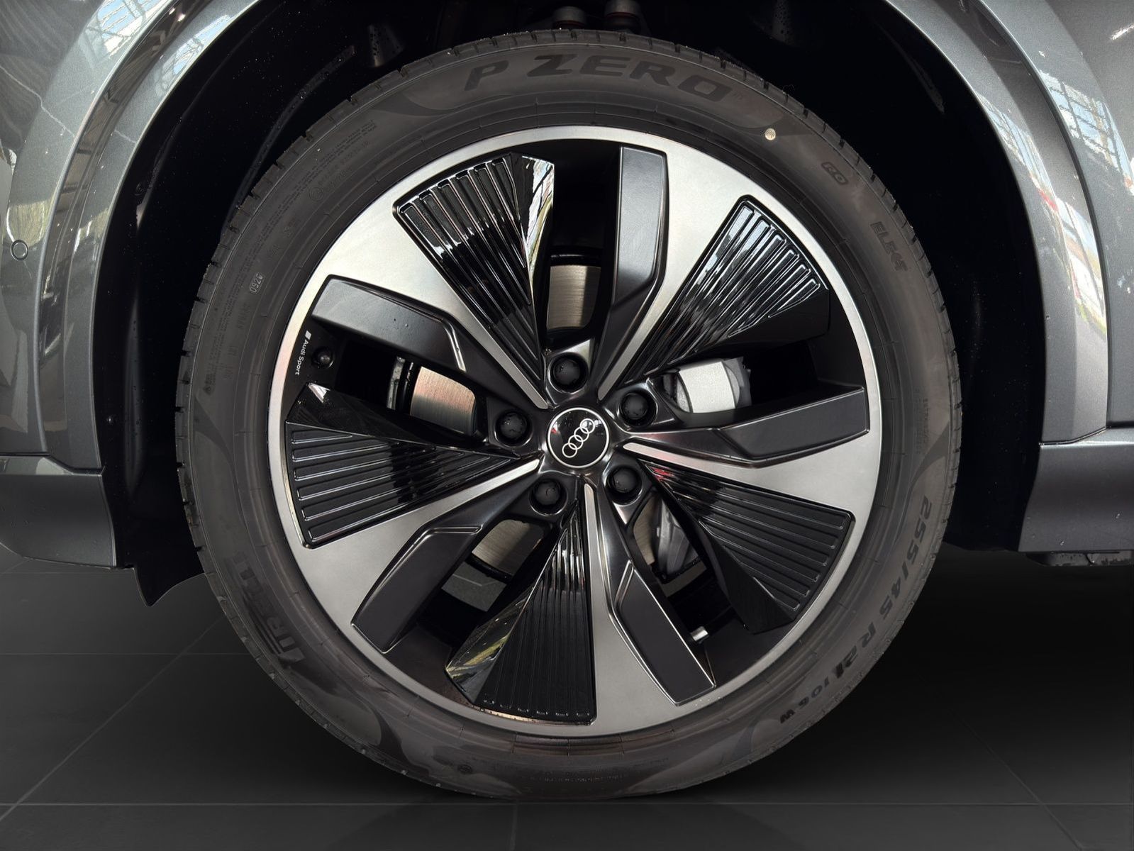 Audi Q6 e-tron - Bild 8