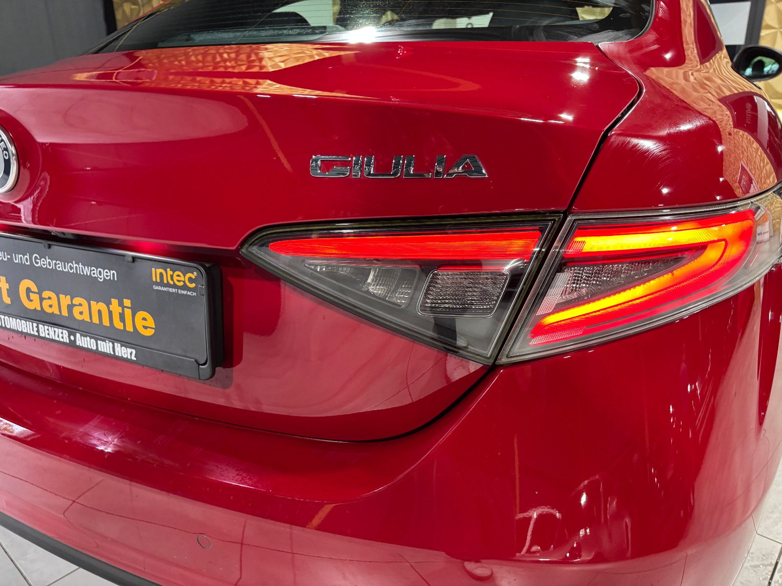 Fahrzeugabbildung Alfa Romeo Giulia Ti Q4/MEMORY/ACC/NAVI/KAMERA/SHZ