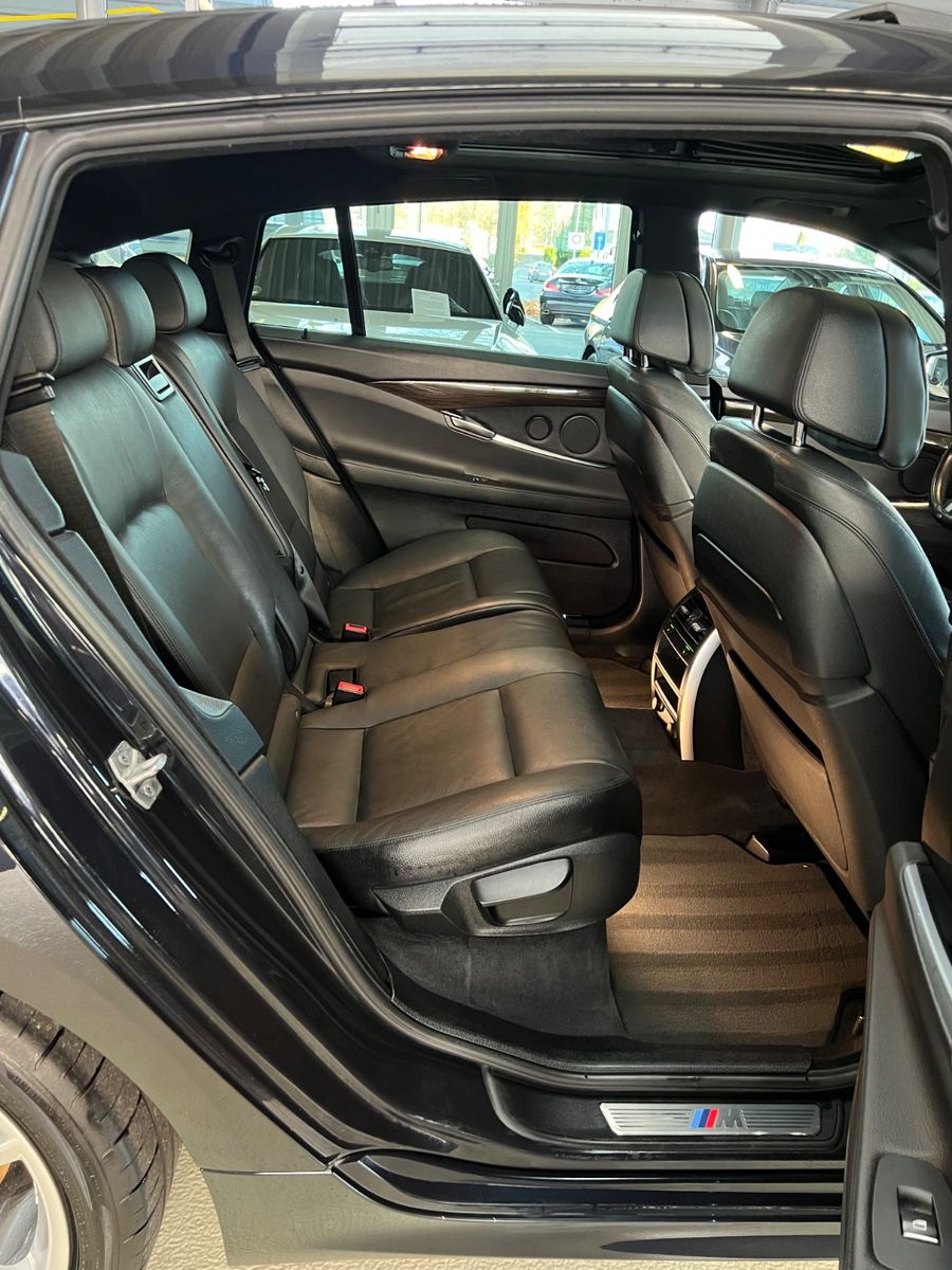 Fahrzeugabbildung BMW Gran Turismo 530 d xDrive M Sport