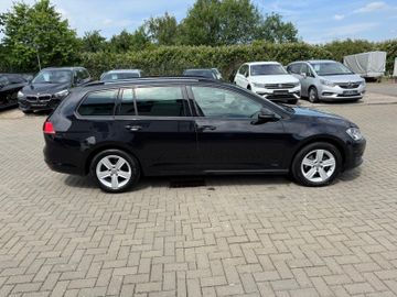 Volkswagen Golf - 5