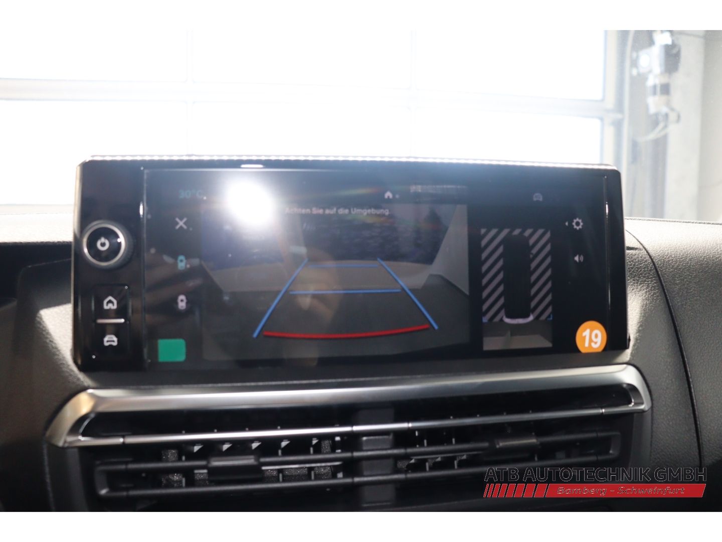 Fahrzeugabbildung Fiat Scudo Serie 2 Kastenwagen L3 2.0 Hdi 145 PS Comf