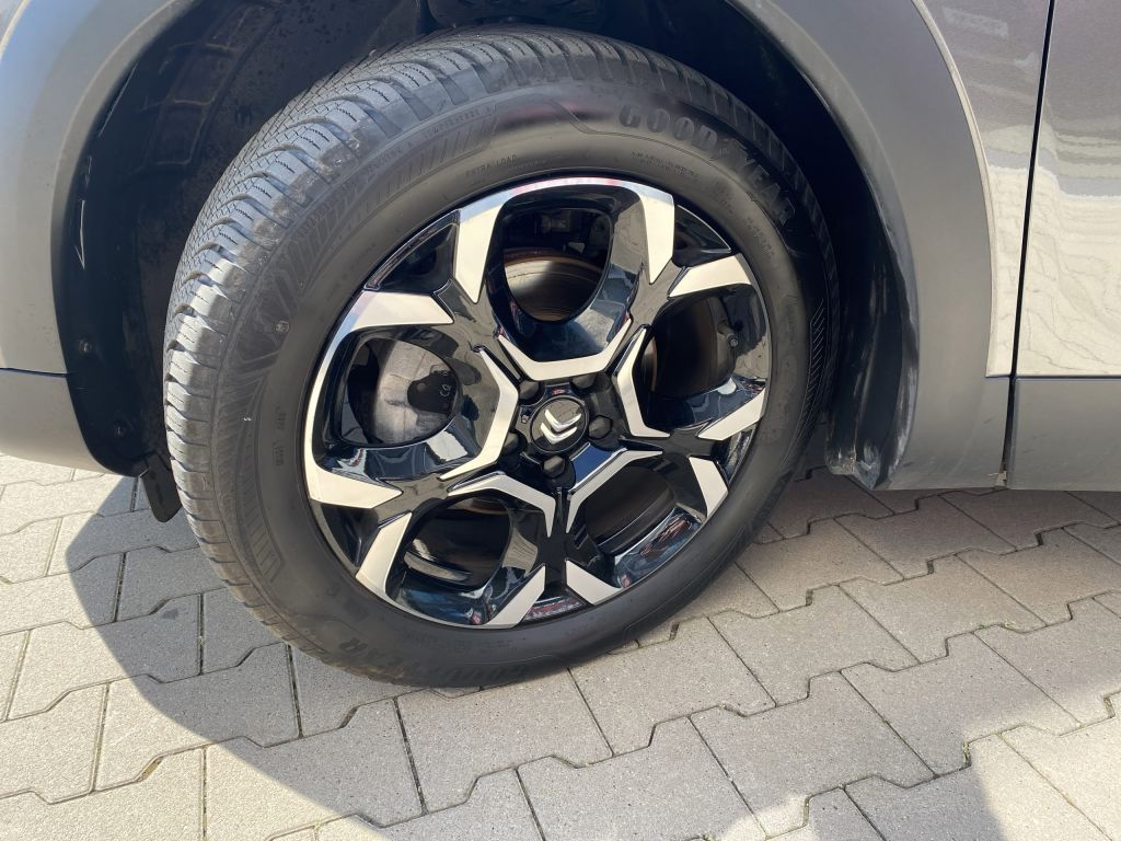 Fahrzeugabbildung Citroën C5 Aircross Hybrid 145 Automatik MAX *Allwetter*
