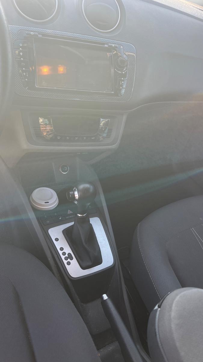 Seat Ibiza 2012 — photo 10