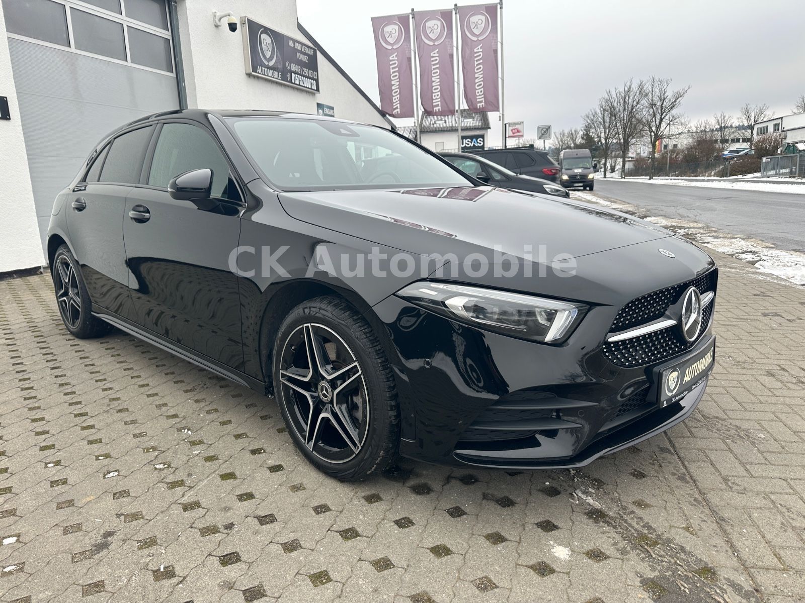 Fahrzeugabbildung Mercedes-Benz A 250e AMG-Line/Night-Paket/Navi/LED/Kamera