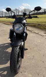 Suzuki SV 650 sehr gepflegt  - SUZUKI SV650S