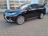 Mitsubishi Outlander 2.4 PHEV Plus Spirit 4WD - Mitsubishi Outlander: Plus Spirit