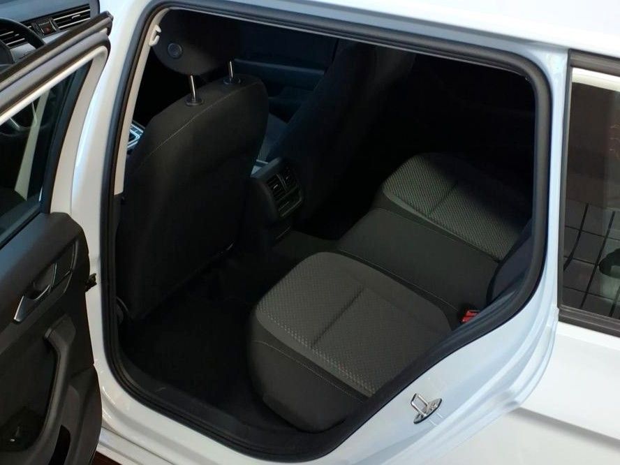 Volkswagen Passat Variant - Bild 8