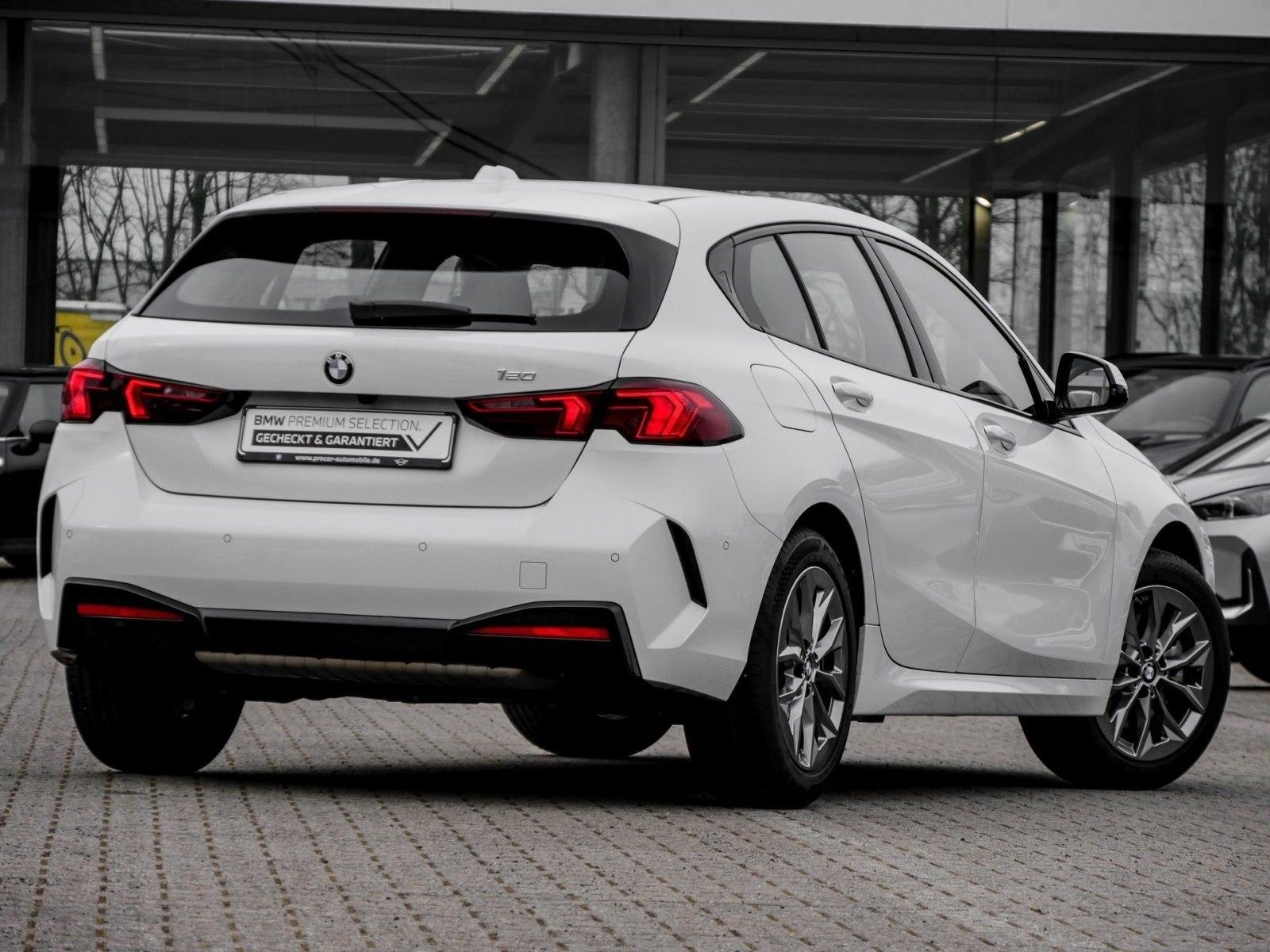 BMW 120 RFK NAVI LED PDC V+H DAB Parkass. Tempomat