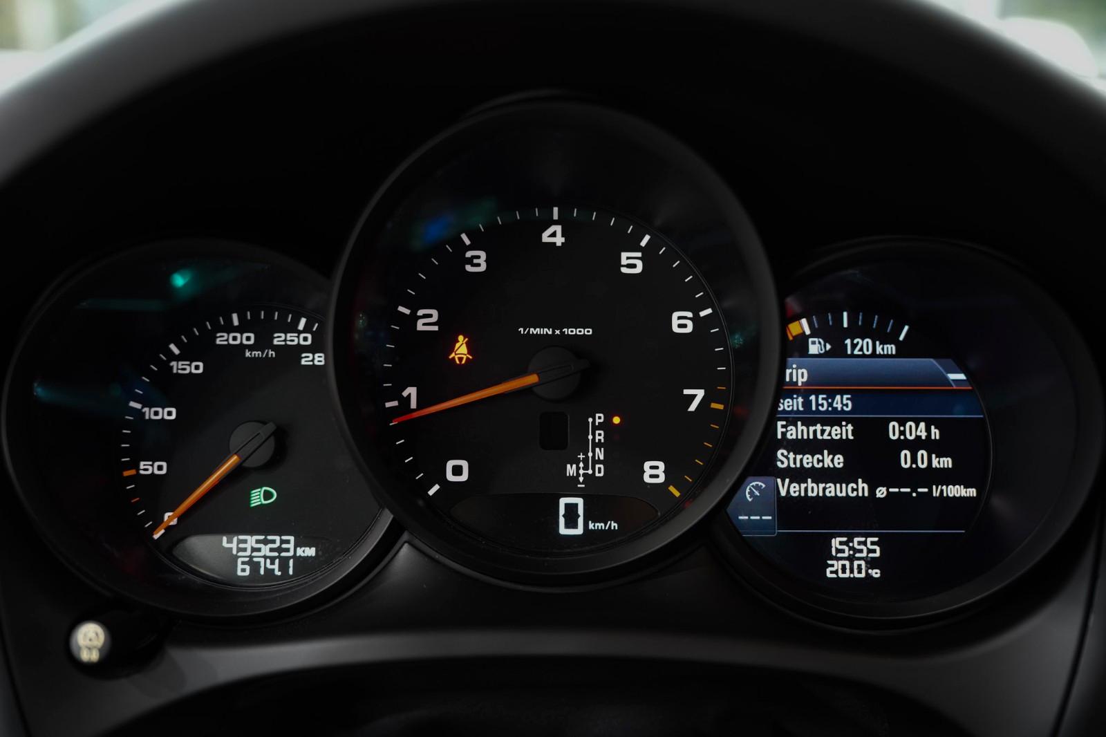 PORSCHE MACAN - 252 ch
