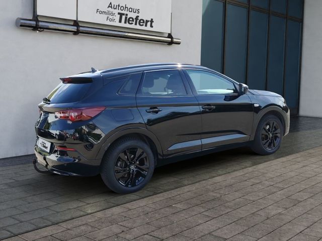 Grandland Plug-in-Hybrid 1.6 DI Automatik